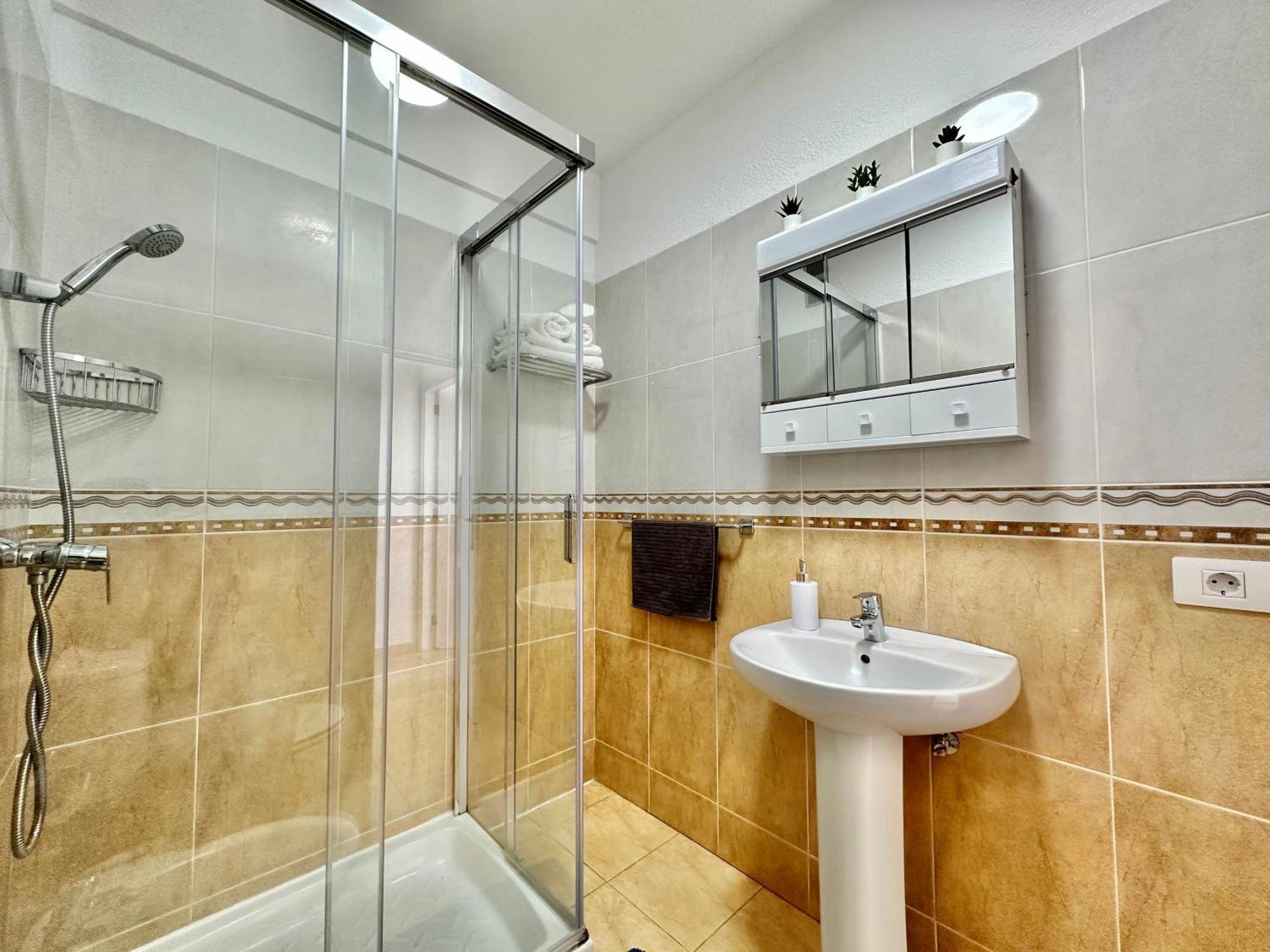 Sunbeach Apartment アロナ エクステリア 写真